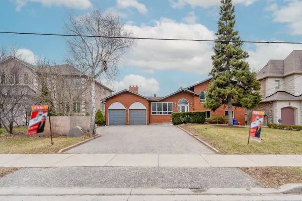 Vaughan, ON L4J 1A8,209 Crestwood RD