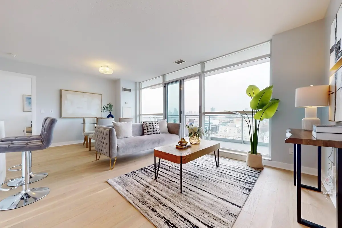 80 Western Battery RD #1707, Toronto C01, ON M6K 3S1