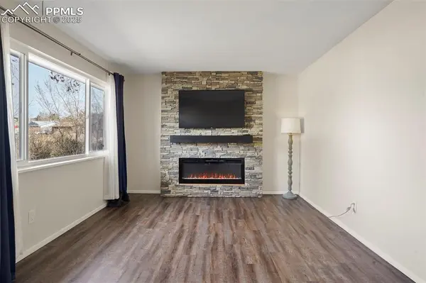 Colorado Springs, CO 80918,4730 Shadowglen DR