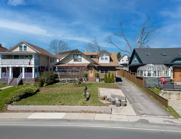 Niagara Falls, ON L2E 3G9,5207 River RD