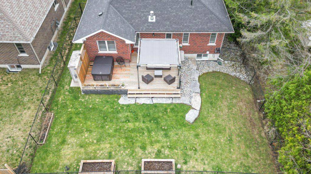 Stirling-rawdon, ON K0K 3E0,32 Aberdeen ST
