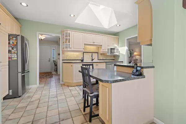 St. Catharines, ON L2R 6P7,2270 Seventh Louth ST