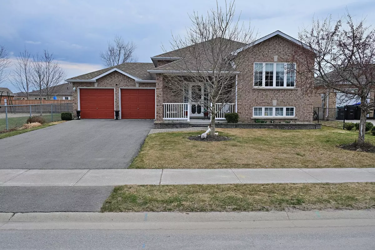 Springwater, ON L0L 1P0,19 Whitfield CRES