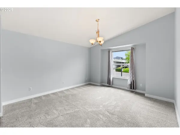 3700 BABCOCK LN #105, Eugene, OR 97401