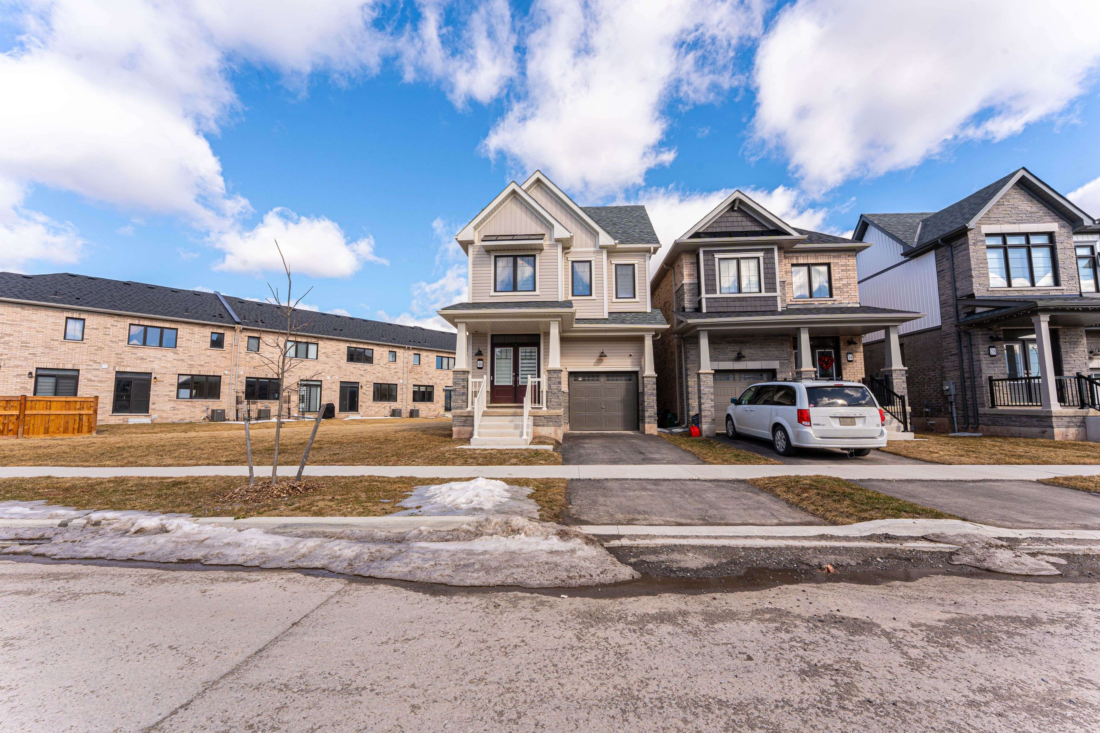 Welland, ON L3B 0M5,46 Rudder RD