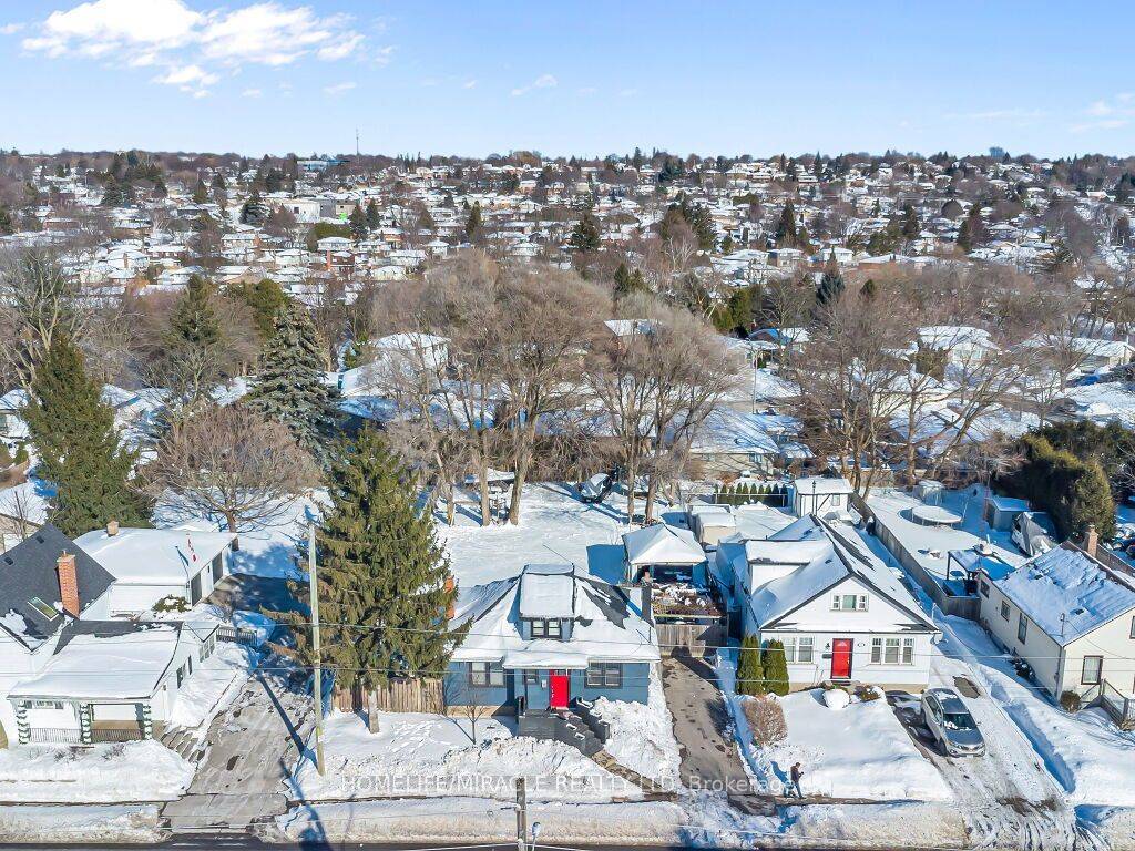 Oshawa, ON L1H 6T2,87 harmony RD S