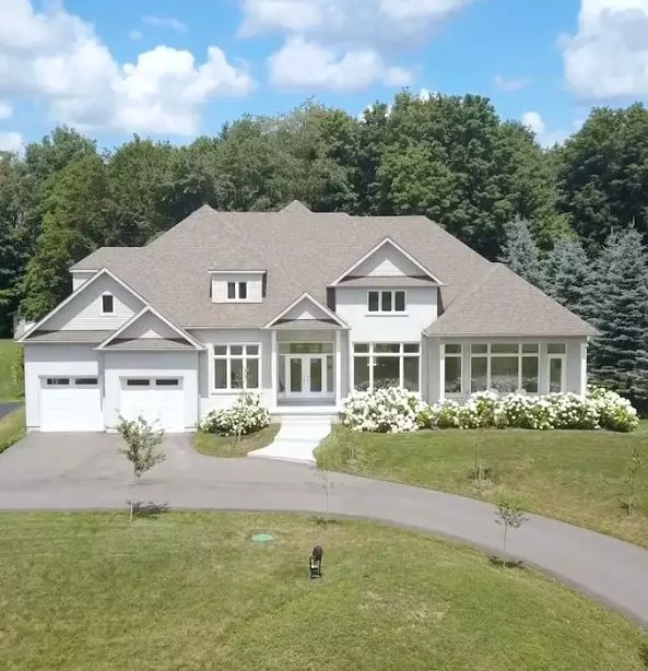 Pickering, ON L1Y 1A8,1507 Kodiak ST