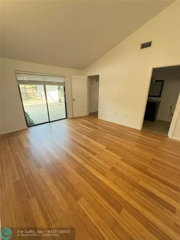 Boca Raton, FL 33496,9704 N Boca Gardens Circle #B