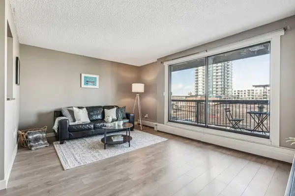 1334 12 AVE SW #306, Calgary, AB T3C 3R9