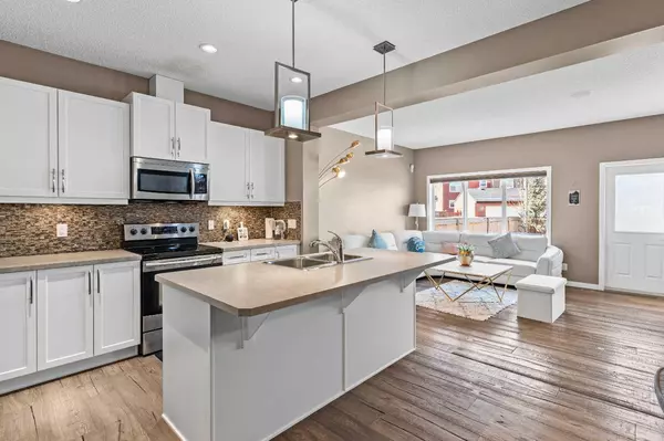 Calgary, AB T2X 0Y9,15 Legacy Close SE