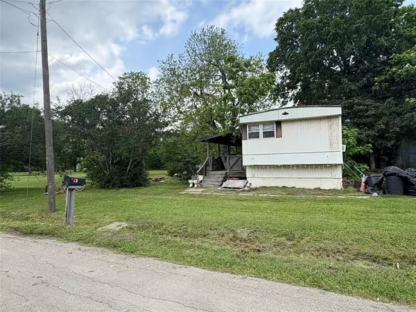 Cooper, TX 75432,741 E Kaufman Avenue