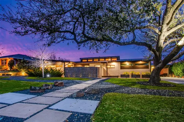 7825 Yamini Drive,  Dallas,  TX 75230