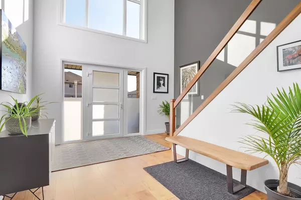 London, ON N6P 0E7,2438 RED THORNE CRES