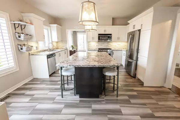 Collingwood, ON L9Y 0A7,17 Mair Mills DR