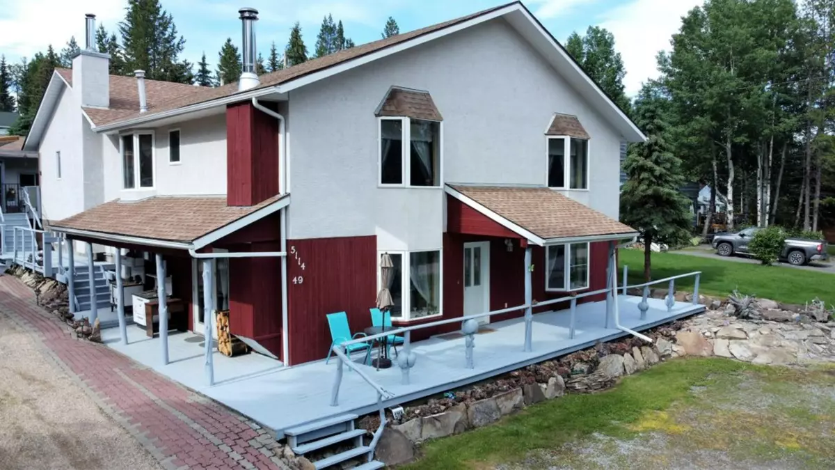 Robb, AB T0E 1X0,5114 49 AVE