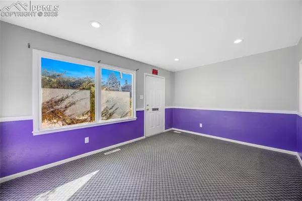 Colorado Springs, CO 80904,1710 N Circle DR