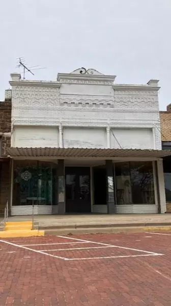 114 W Collin Street, Leonard, TX 75452