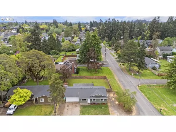 Newberg, OR 97132,100 N MARKRIS WAY