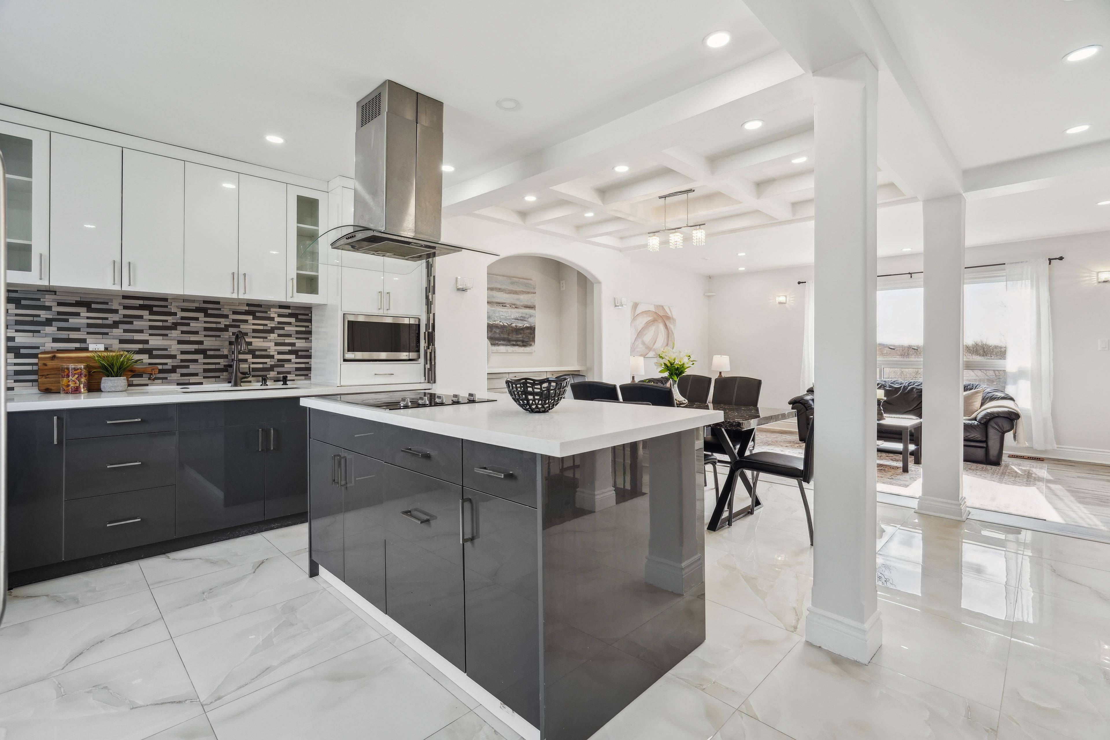 Halton Hills, ON L7J 2V1,16 Campbell CT