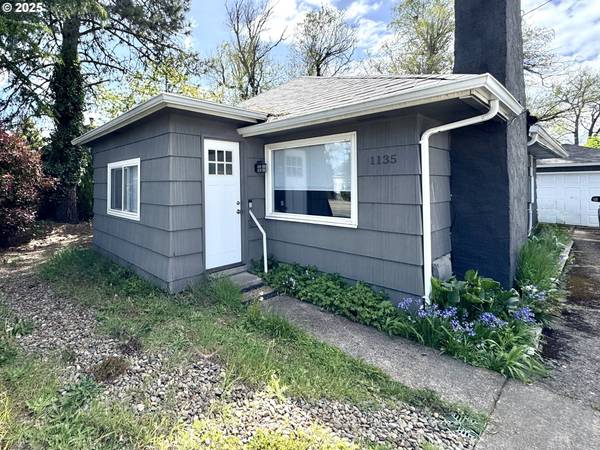1135 MONMOUTH ST, Independence, OR 97351
