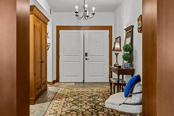 Canmore, AB T1W 3J3,140 stone creek RD #304