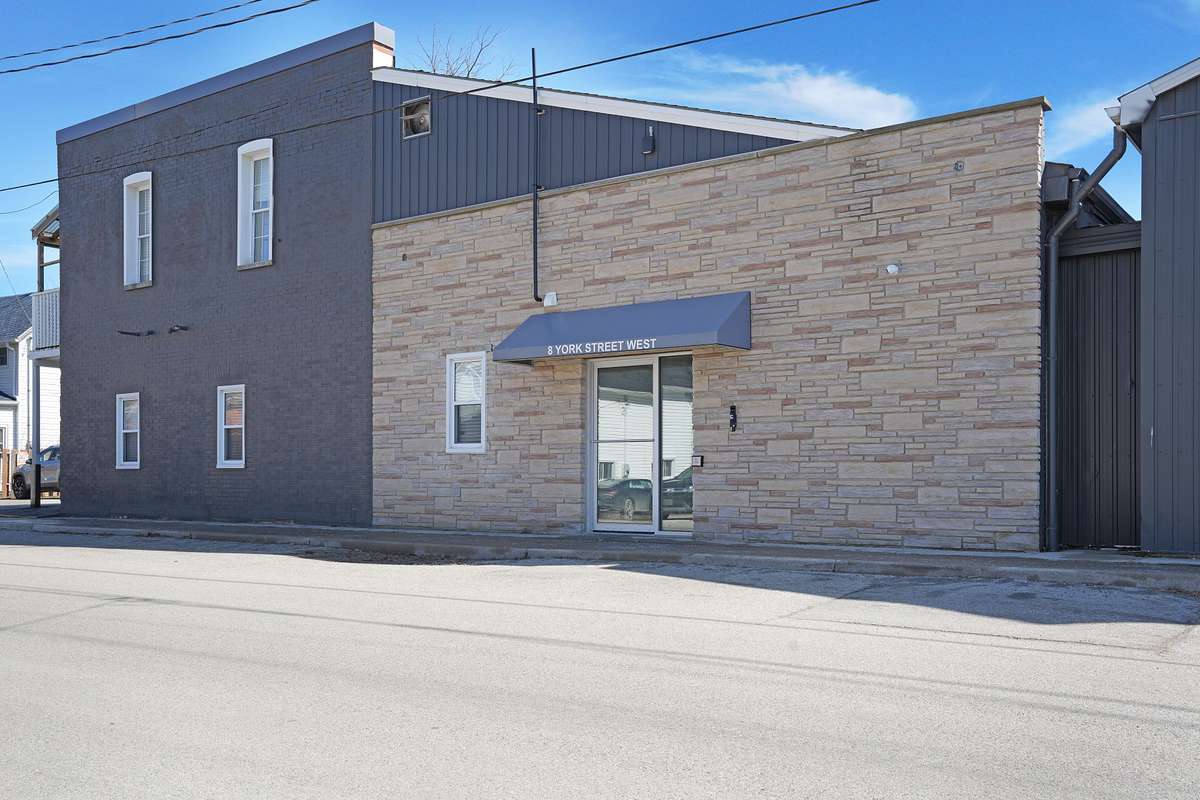 Chatham-kent, ON N0P 2C0,8-12 York ST