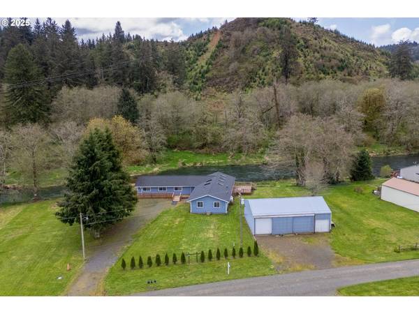 18595 NESTUCCA DR, Cloverdale, OR 97112