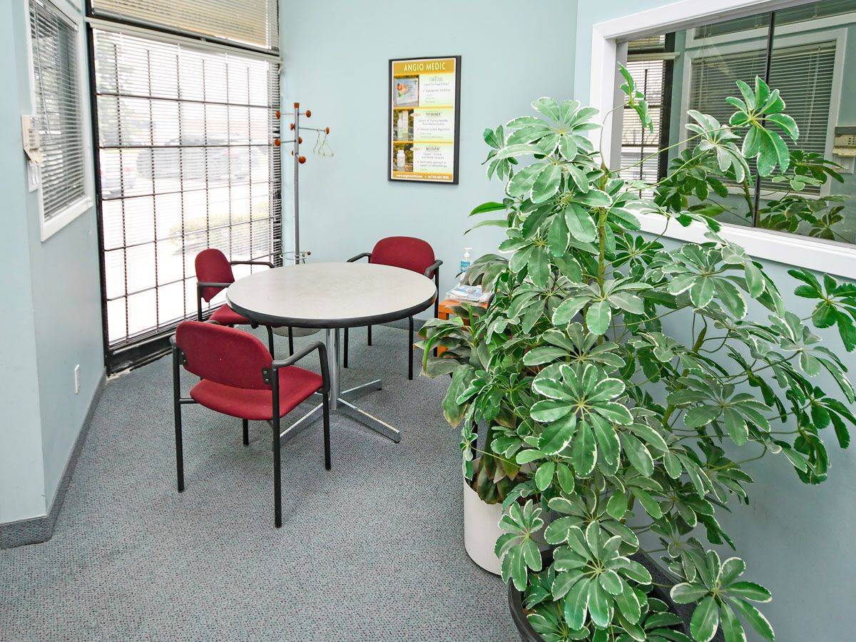 Toronto W05, ON M3J 3K4,800 Petrolia RD #3
