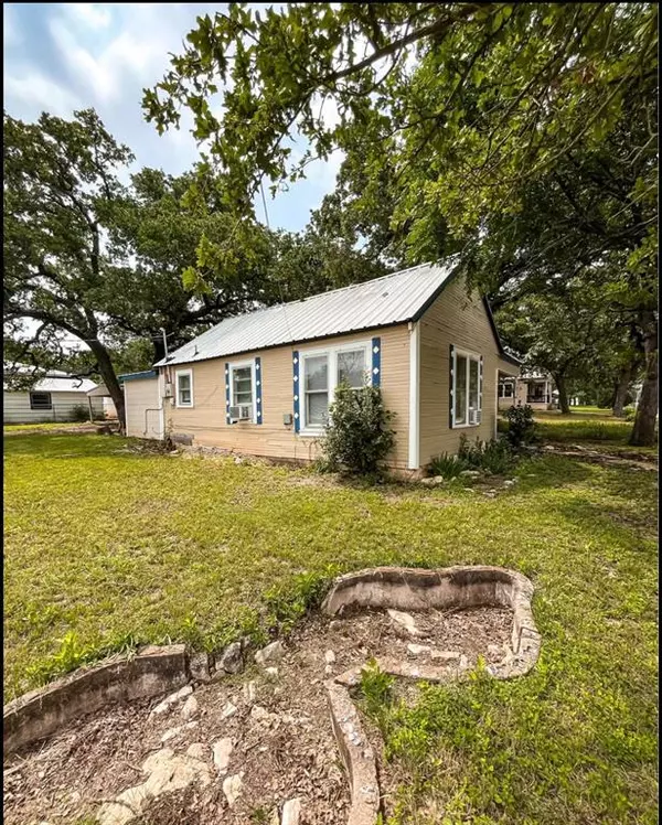 Hamilton, TX 76531,402 S Reagan Street