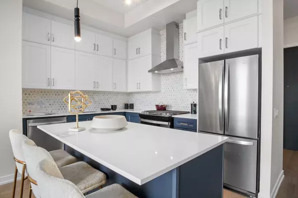 Kitchener, ON N2H 0C9,55 Duke ST W #426