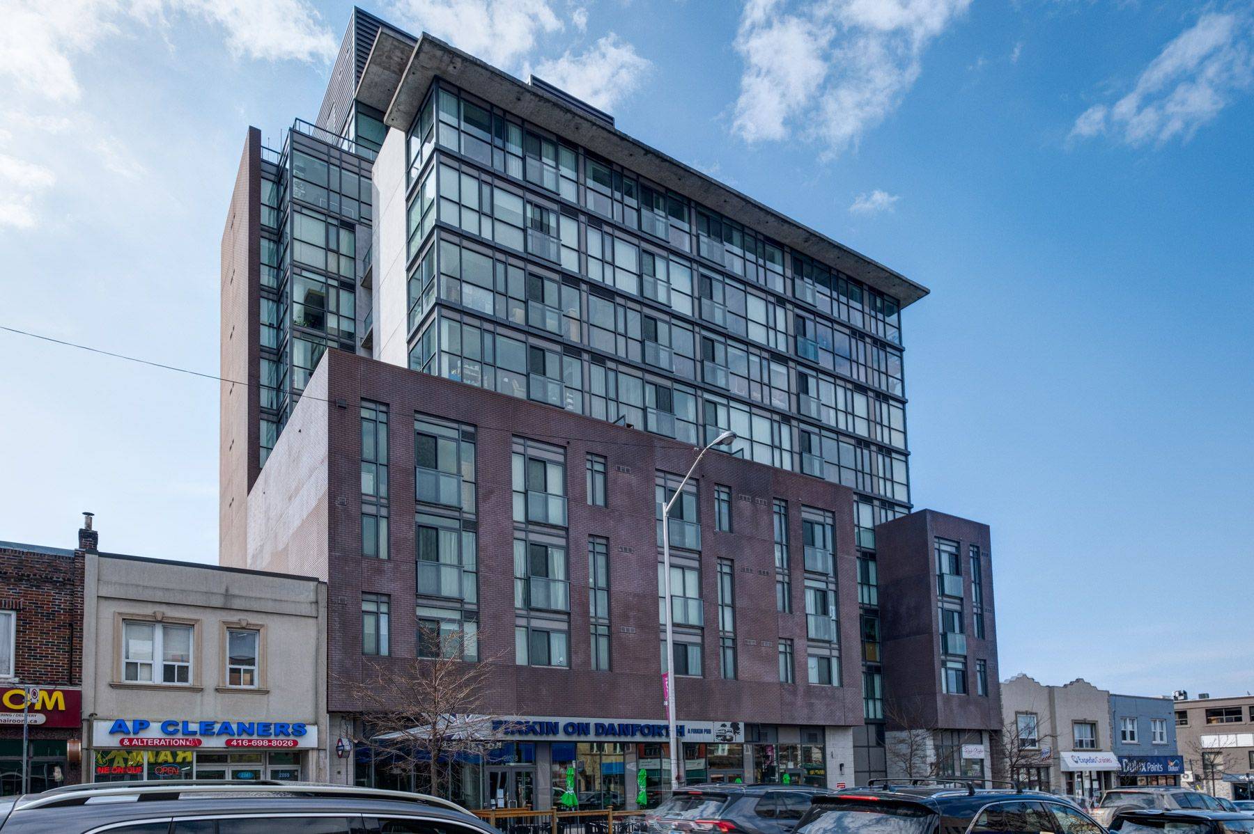 2055 Danforth AVE #802, Toronto E02, ON M4C 1J8