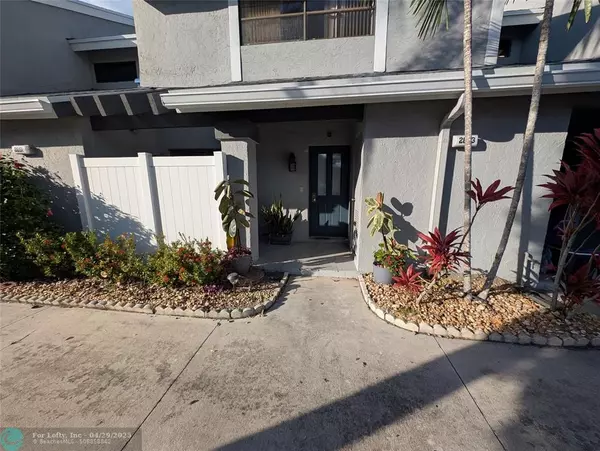 Coconut Creek, FL 33066,2653 NW 42nd Ave #1221E