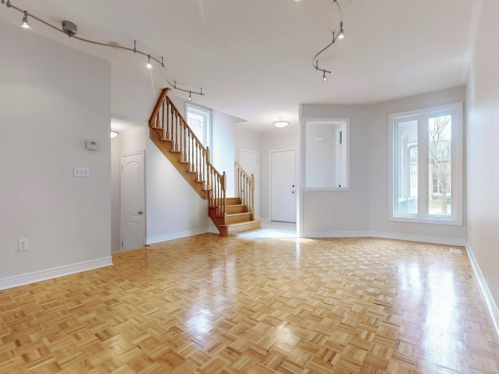 Richmond Hill, ON L4S 1Z5,78 Peninsula CRES