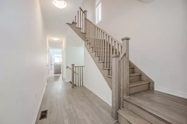 Brampton, ON L7A 5B6,30 Brent Stephens WAY