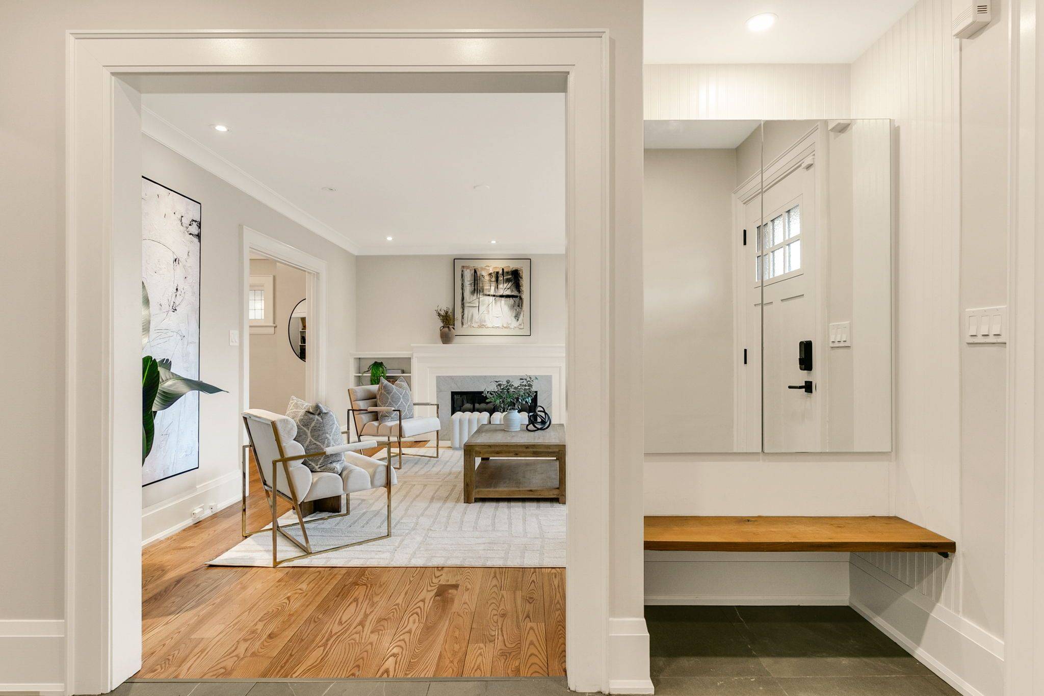 Toronto C04, ON M4R 1R2,119 Glenview AVE
