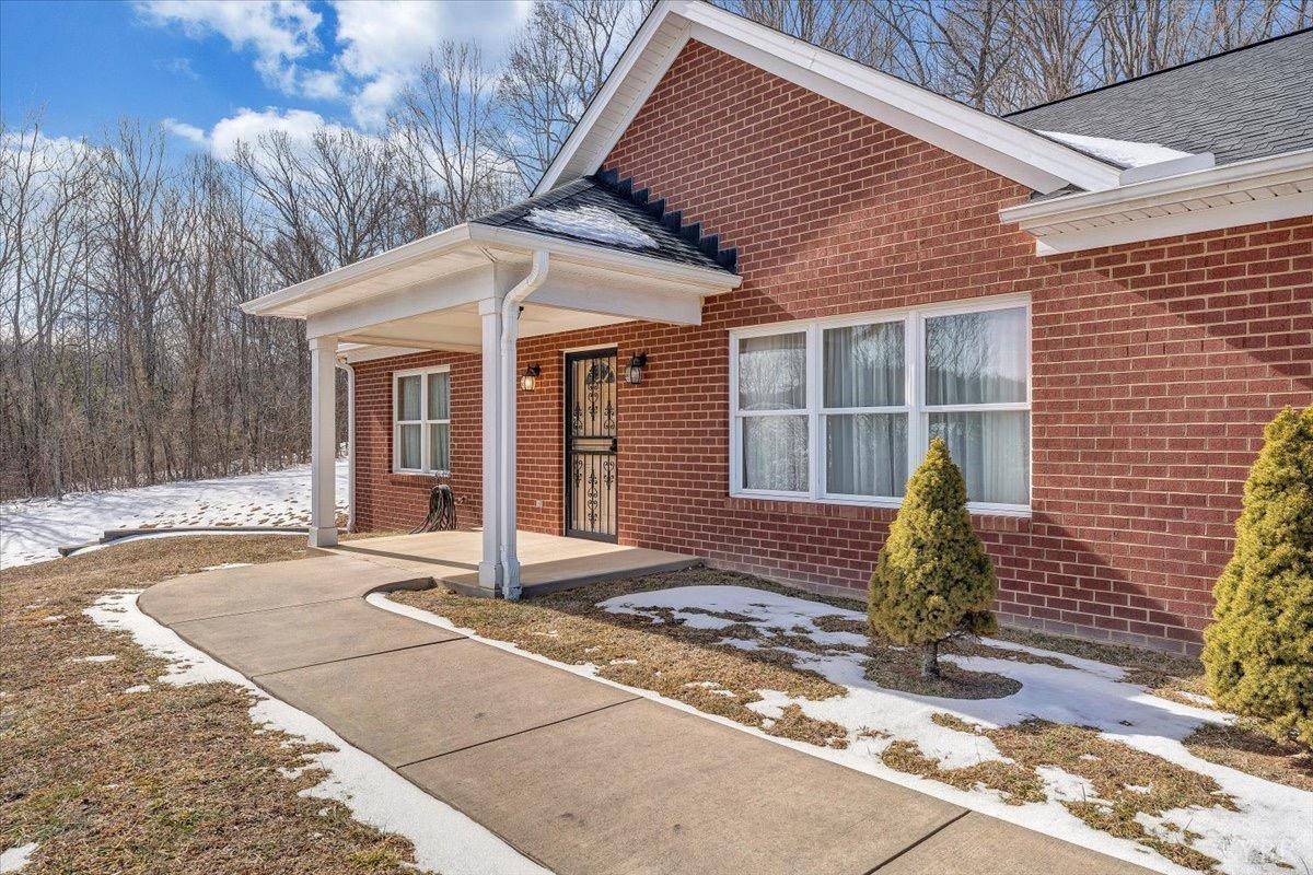 Troutville, VA 24175,1064 Little Catawba Creek Rd