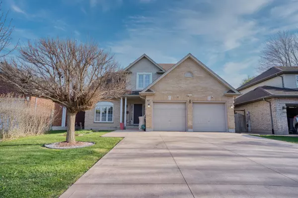97 McTaggart CT, London North, ON N5X 3L9