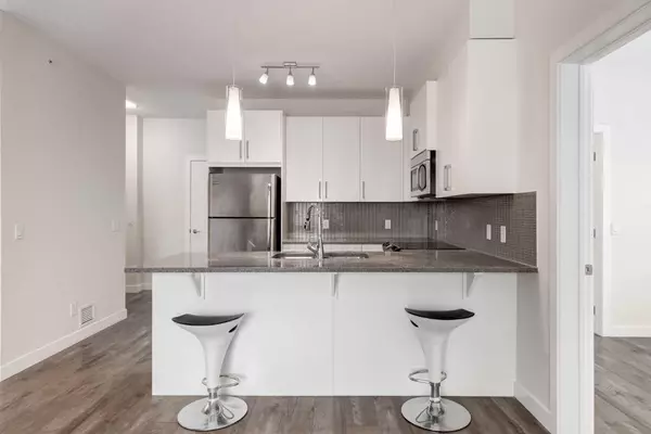 Calgary, AB T3R 0W6,12 Sage Hill TER Northwest #313