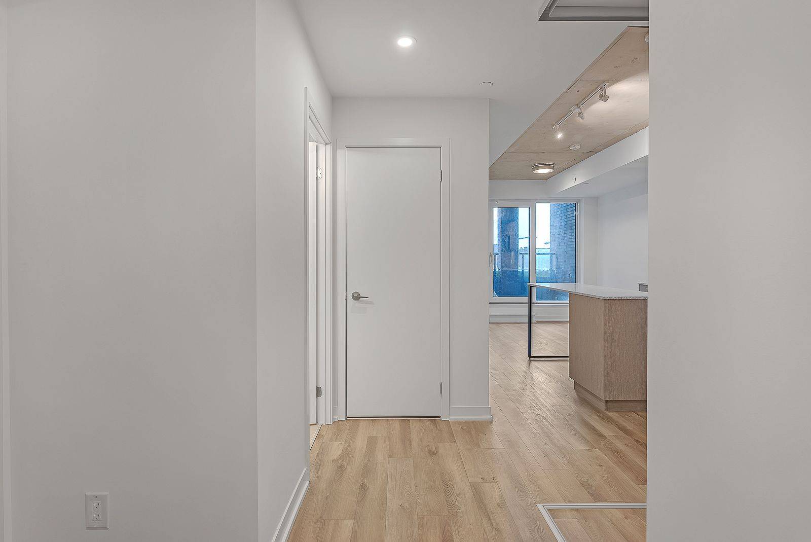 Toronto W02, ON M6N 0C1,1808 St Clair AVE W #213