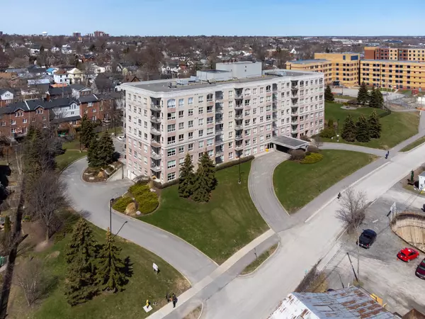350 Wellington ST #205, Kingston, ON K7K 7J7