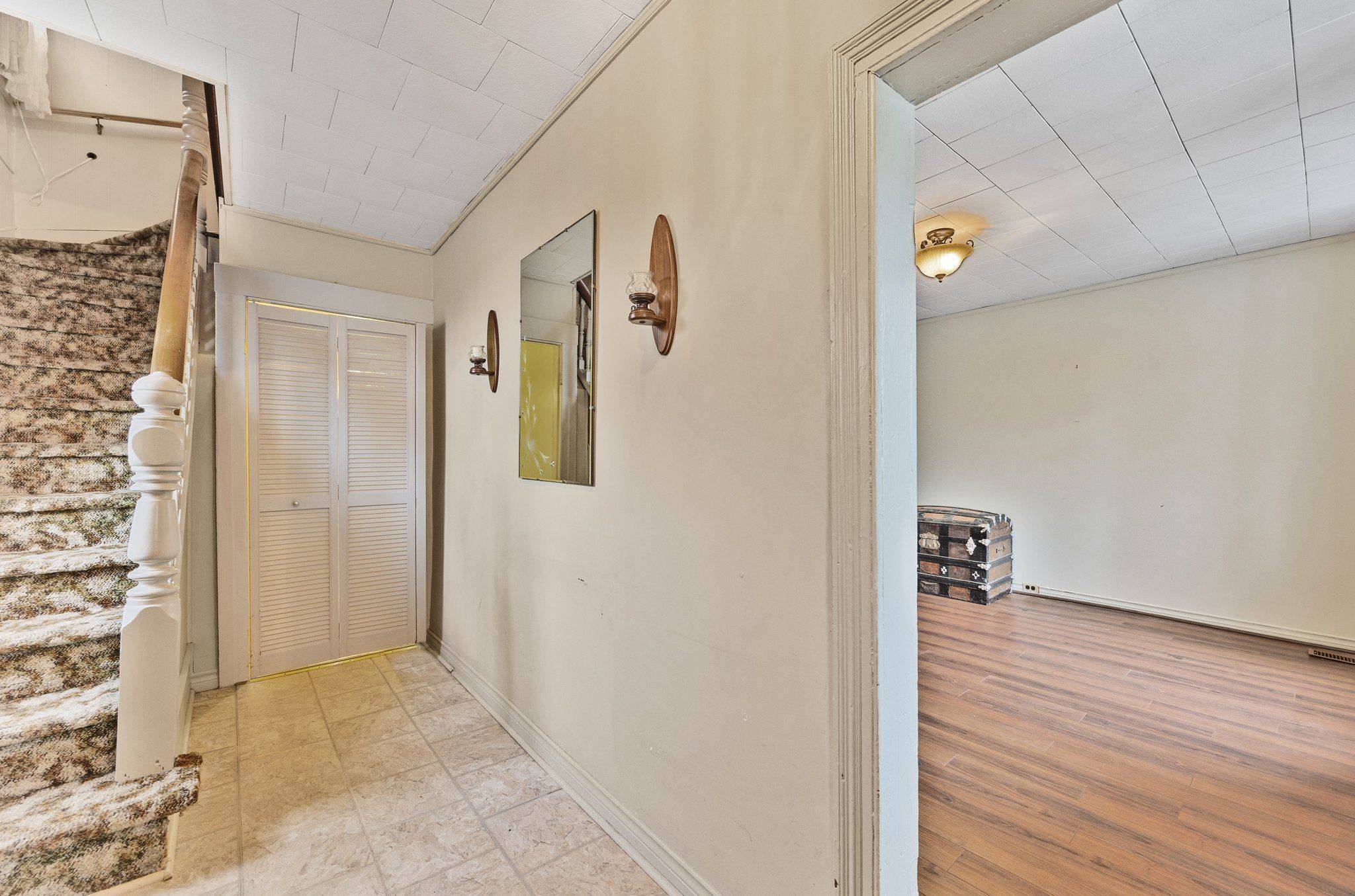 Meaford, ON N4L 1E1,163 Henry ST