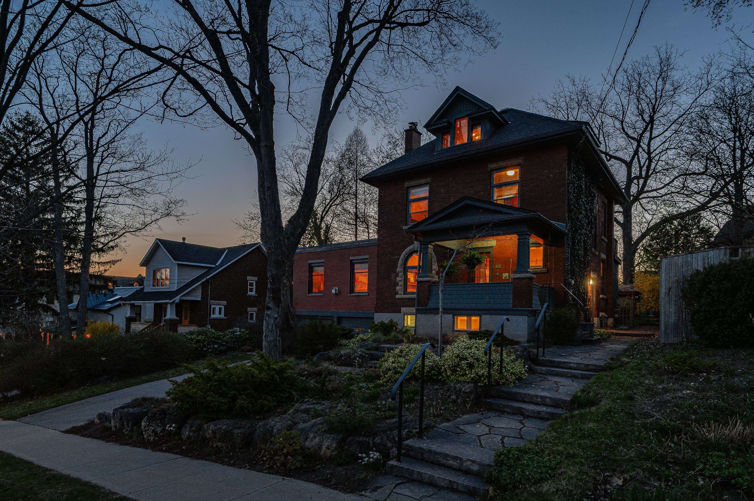 111 Oxford ST, Guelph, ON N1H 2M8
