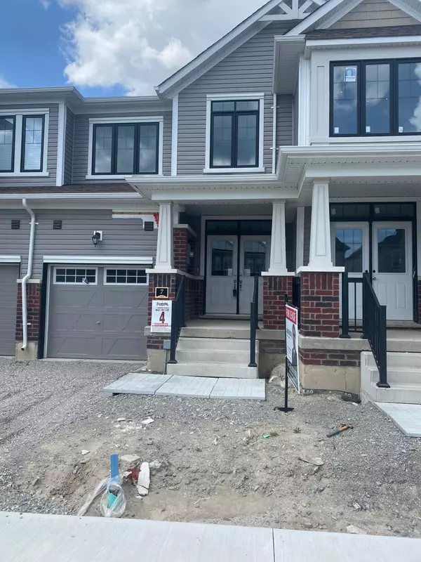 7 Tamworth TER, Barrie, ON L9J 0W5