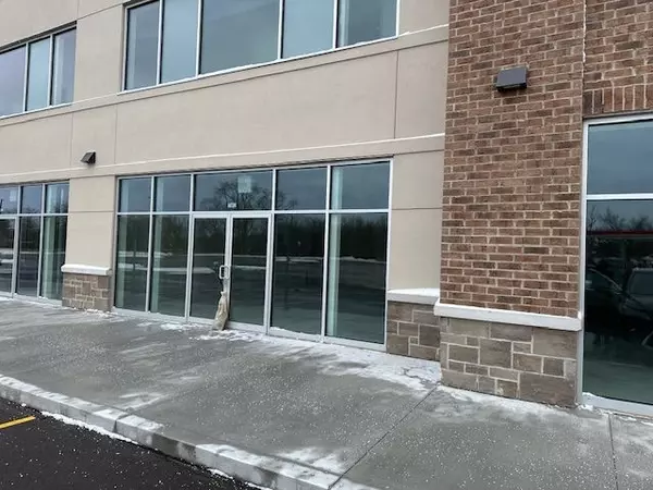 Guelph, ON M1E 3J3,561 York RD #10