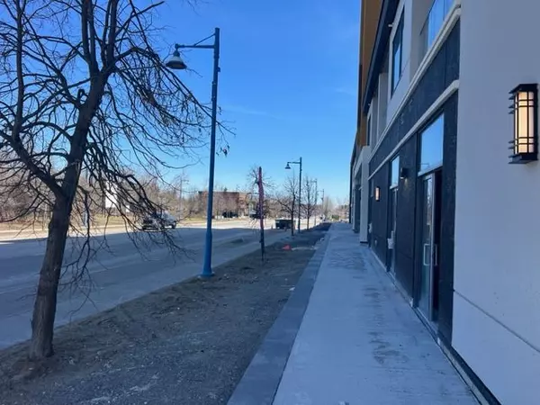 Innisfil, ON L9S 1T3,1015 Innisfil Beach RD #D