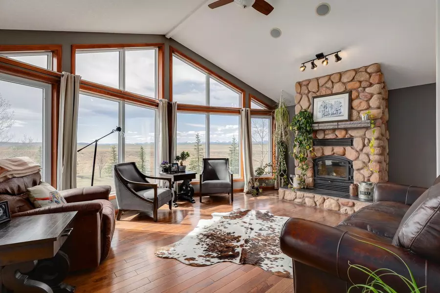 610205 112 ST West, Rural Foothills County, AB T0L 1H0