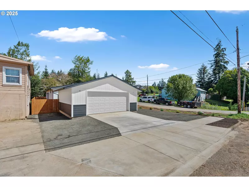 708 N Elliot, Coquille, OR 97423
