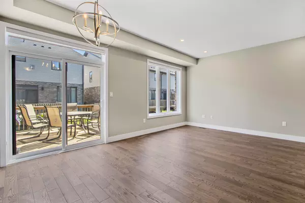 London North, ON N6G 0T8,1960 DALMAGARRY RD #85