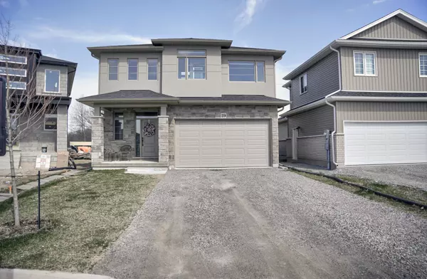 29 Elvira WAY, Thorold, ON L2V 0M7