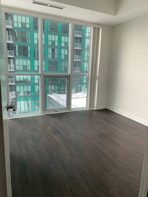 Toronto C07, ON M2N 5M6,9 Bogert AVE #804